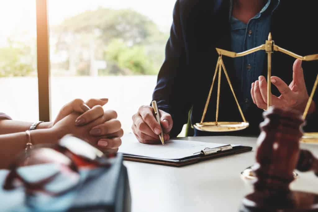 Court Applications vs. Mediation: A Less Stressful Path with EH Mediation Kingston upon Hull